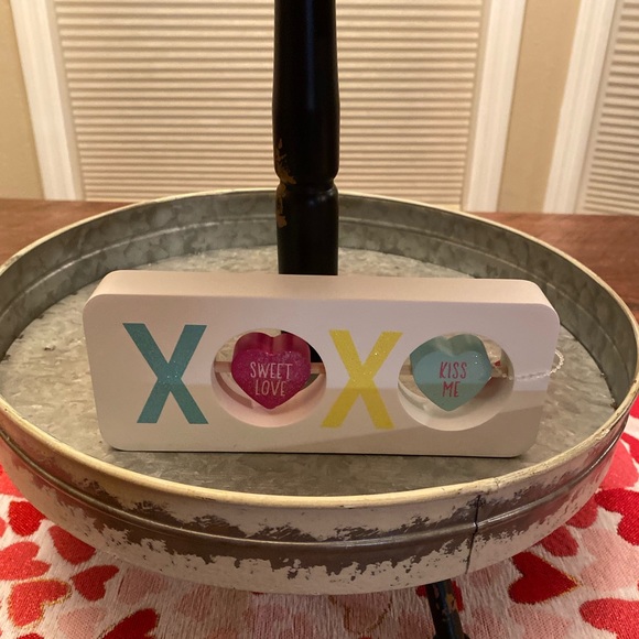 Valentine’s Day Tier Tray Decor, XOXO Wood Sign, Sweet Love & Kiss Me Wood Sign - Picture 13 of 16